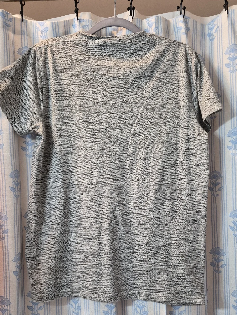 Hollister Mens Gray/Black Must Have Collection Cotton T Shirt SZ S